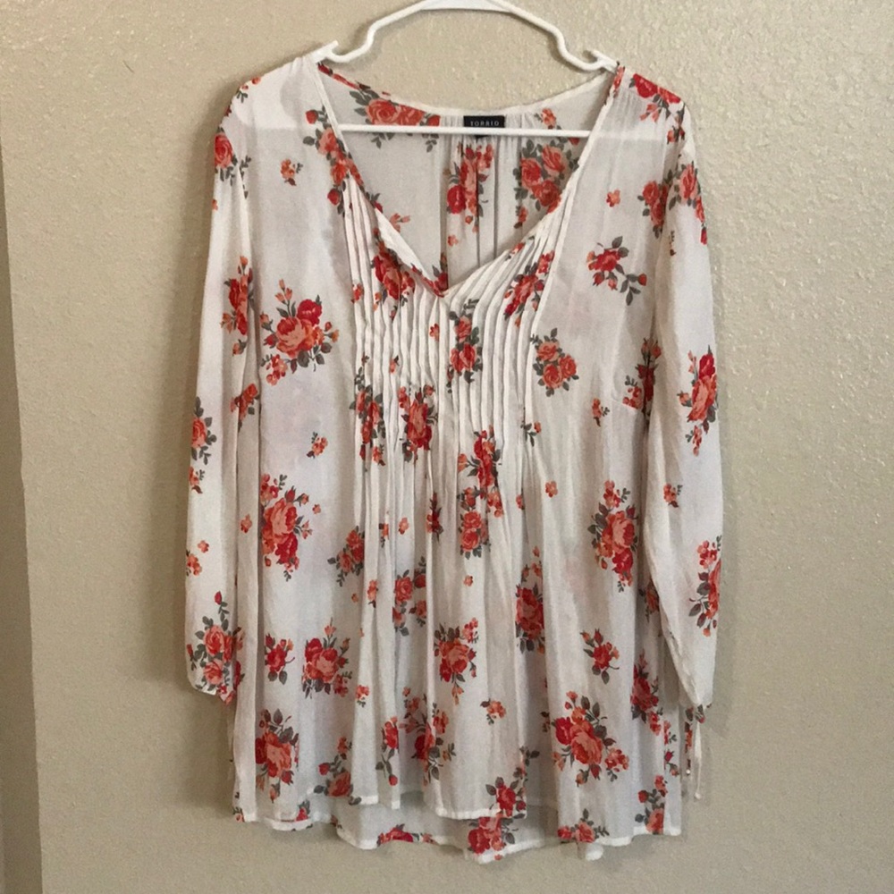 TORRID Size 1 floral top